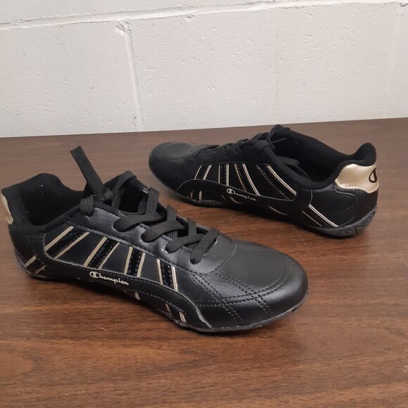 Champion womans sports shoe - Picture 2 of 5